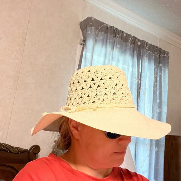 COPY - WOMAN’S white straw Hat - Picture 4 of 14